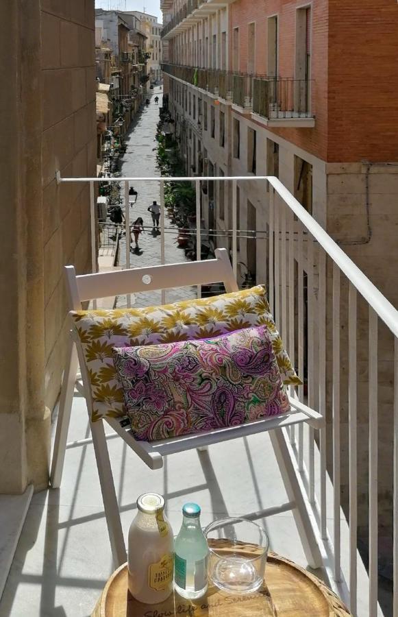 Calamurn Ortigia Syracuse